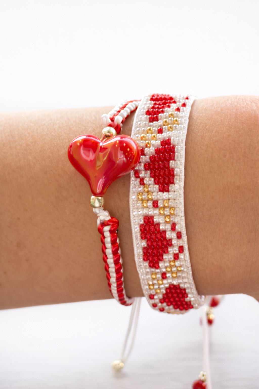 Signature free hearts bracelet set